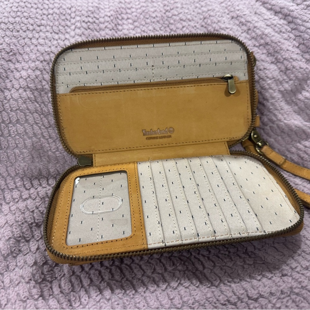 Timberland Tan and Cream Women's Wallet